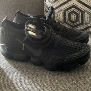 Vapormax SIZE 11 women’s with box